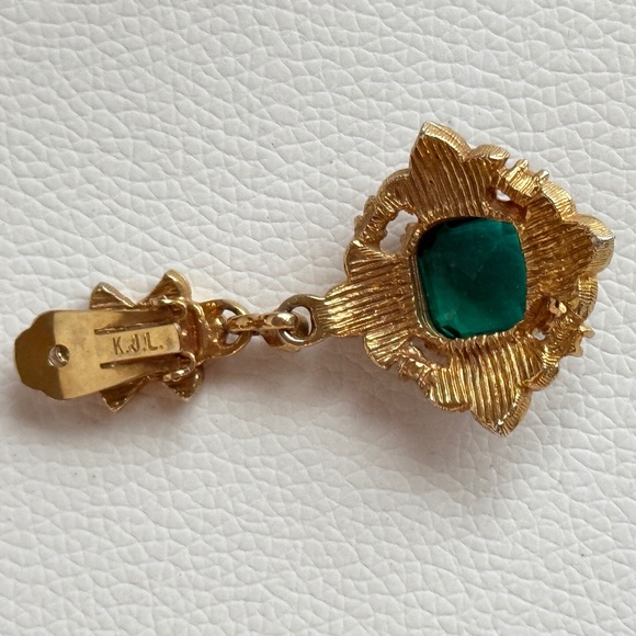 Kenneth Jay Lane Gold and Emerald Green Earrings - Picture 3 of 16